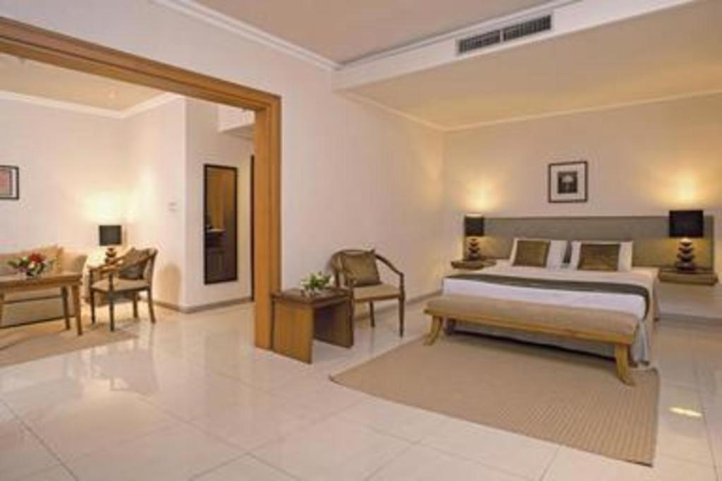 Le Beringin Hotel Салатига Екстериор снимка