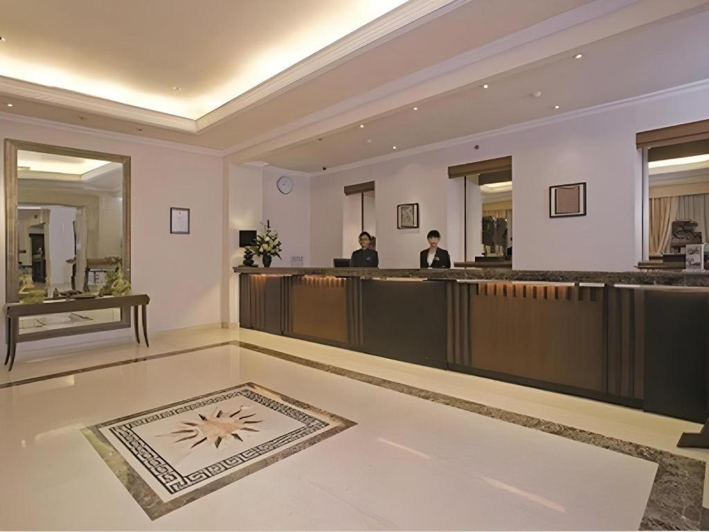 Le Beringin Hotel Салатига Екстериор снимка