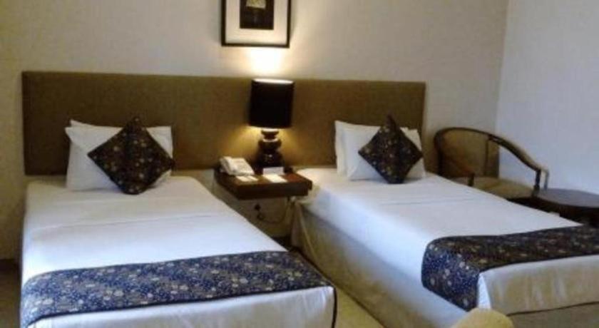 Le Beringin Hotel Салатига Екстериор снимка